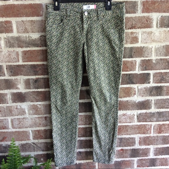 CAbi Skinny Ditsy Floral Print Green Jeans 5083 - Picture 2 of 7